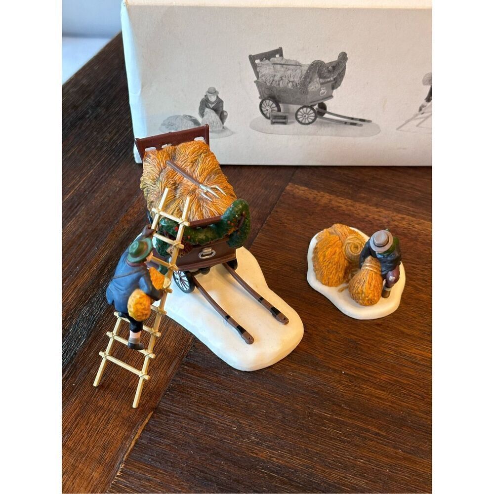 Department 56 Dickens Village Thatchers accessory set